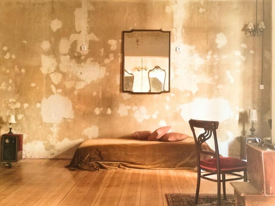 Schoeneberg Holiday Flat & Art Gallery Berlin Bagian luar foto