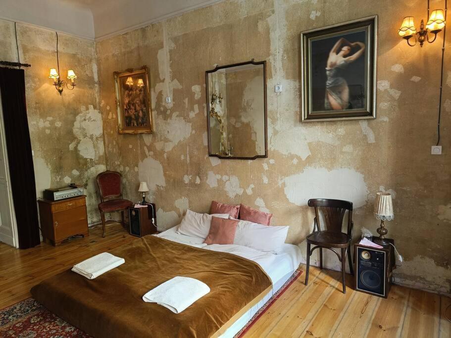 Schoeneberg Holiday Flat & Art Gallery Berlin Bagian luar foto