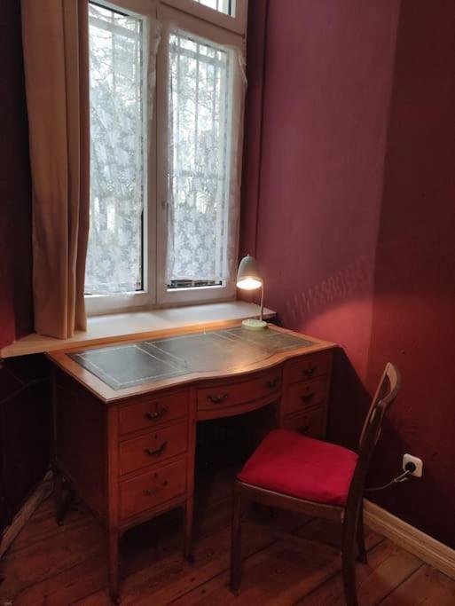 Schoeneberg Holiday Flat & Art Gallery Berlin Bagian luar foto
