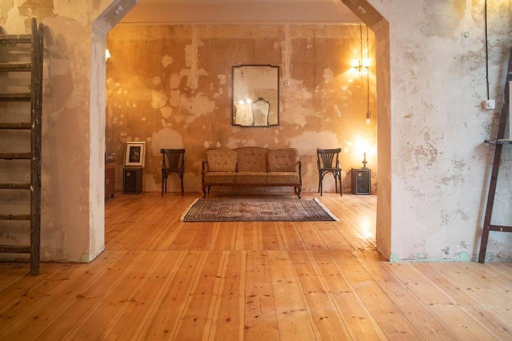 Schoeneberg Holiday Flat & Art Gallery Berlin Bagian luar foto