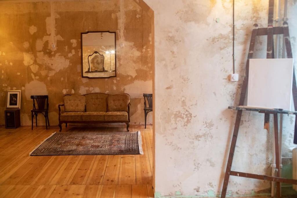 Schoeneberg Holiday Flat & Art Gallery Berlin Bagian luar foto