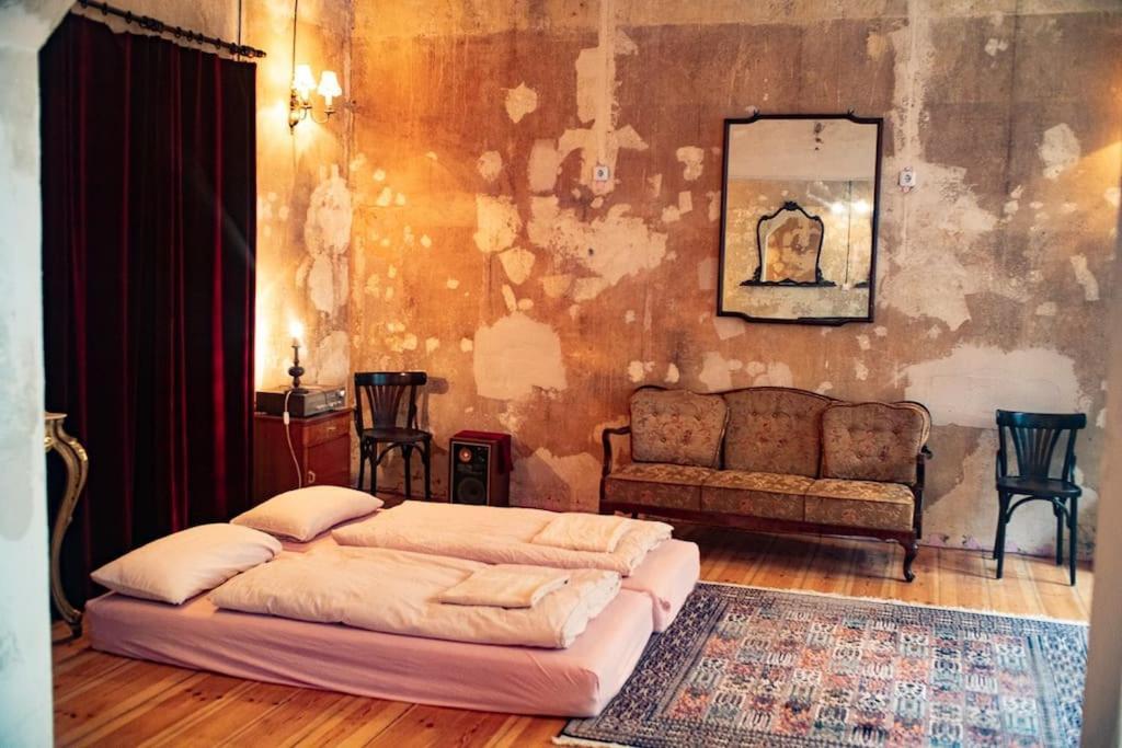 Schoeneberg Holiday Flat & Art Gallery Berlin Bagian luar foto